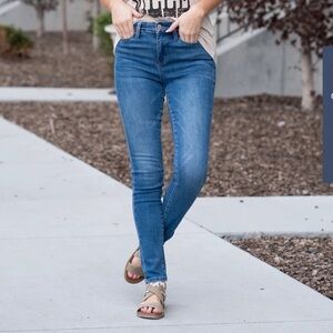 Vervet Skinny Jeans